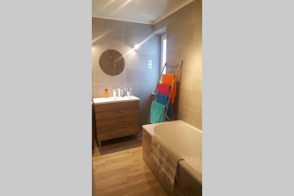Maison Rochefort quartier Montrival Extérieur photo