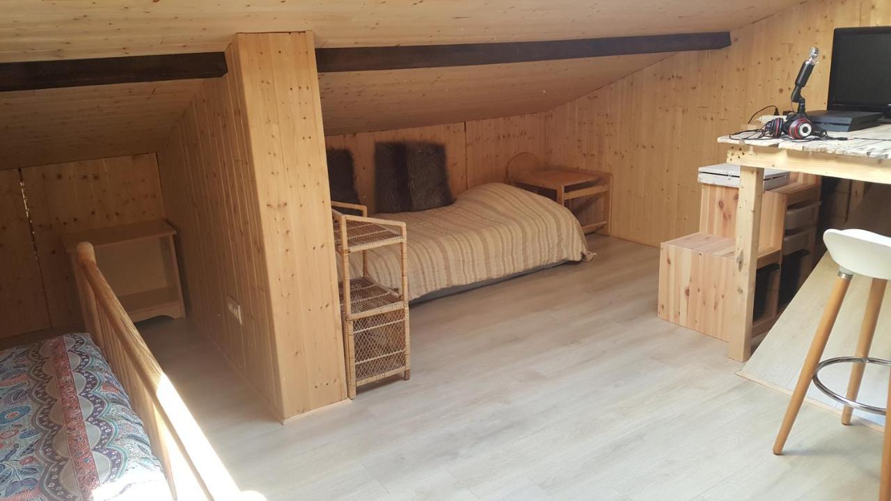 Maison Rochefort quartier Montrival Extérieur photo
